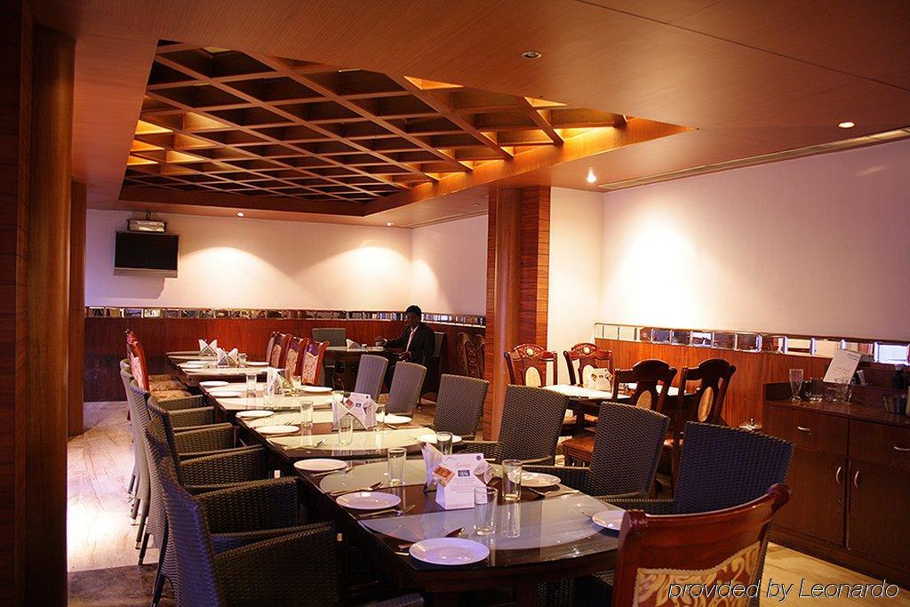 The Checkers Hotel Chennai Esterno foto
