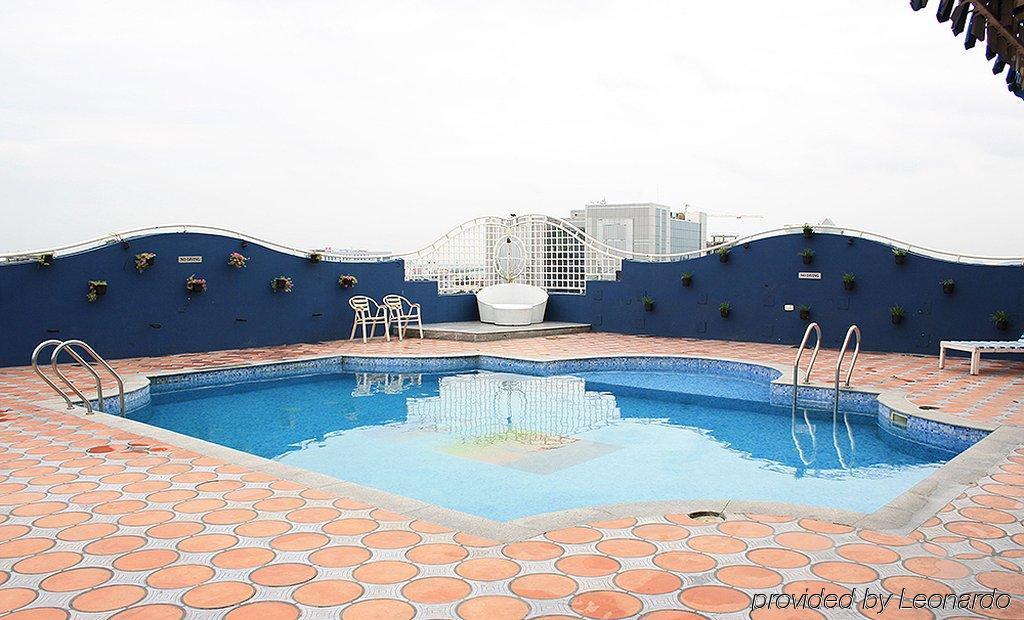 The Checkers Hotel Chennai Esterno foto