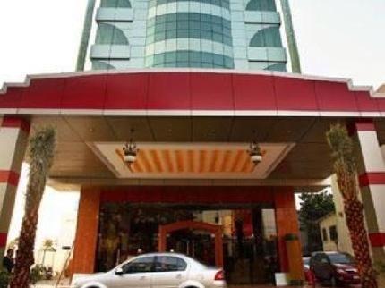 The Checkers Hotel Chennai Esterno foto
